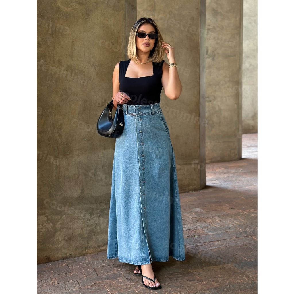 Saia Jeans Longa com Botão Forrado