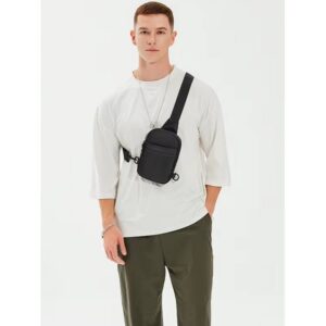 Bolsa Peito Impermeável Crossbody Preta