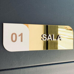 Plaquinha de Porta Sala MDF Acrílico Espelhado