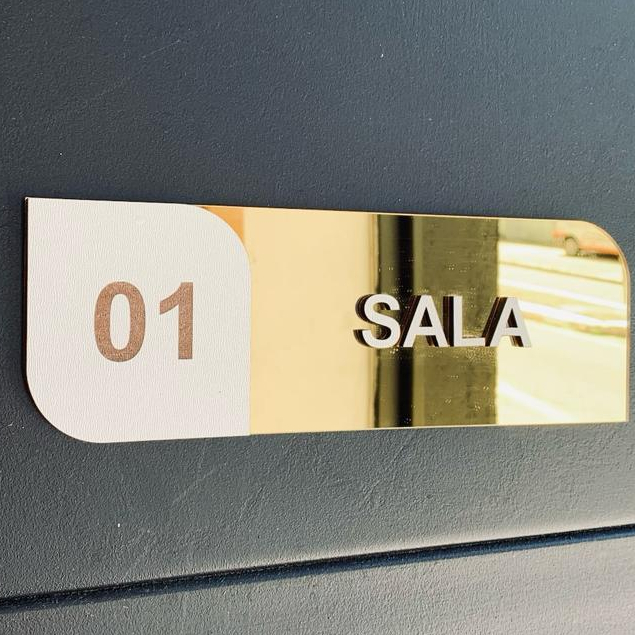 Plaquinha de Porta Sala MDF Acr?lico Espelhado 1 Plaquinha de Porta Sala MDF Acrílico Espelhado