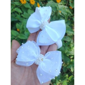 Laço de Seda Bordado com Pérolas