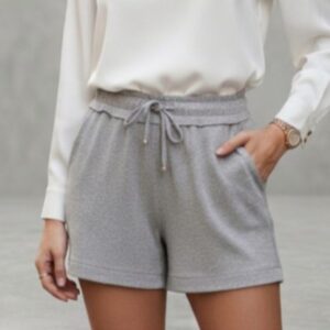Shorts Feminino Soltinho de Moletão Elegante