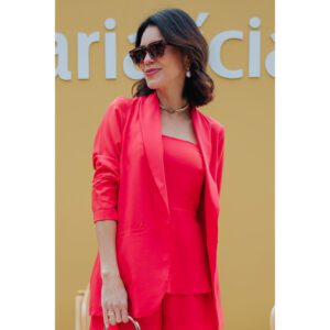 Blazer Feminino Alfaiataria Vermelho Alongado