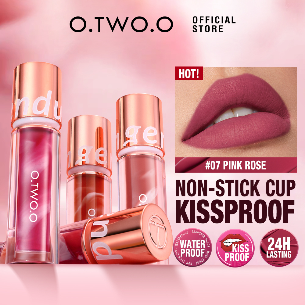O.TWO.O Gloss Labial Matte Fixa??o 24H Imperme?vel Leve 8 Tons 1 O.TWO.O Gloss Labial Matte Fixação 24H Impermeável Leve 8 Tons