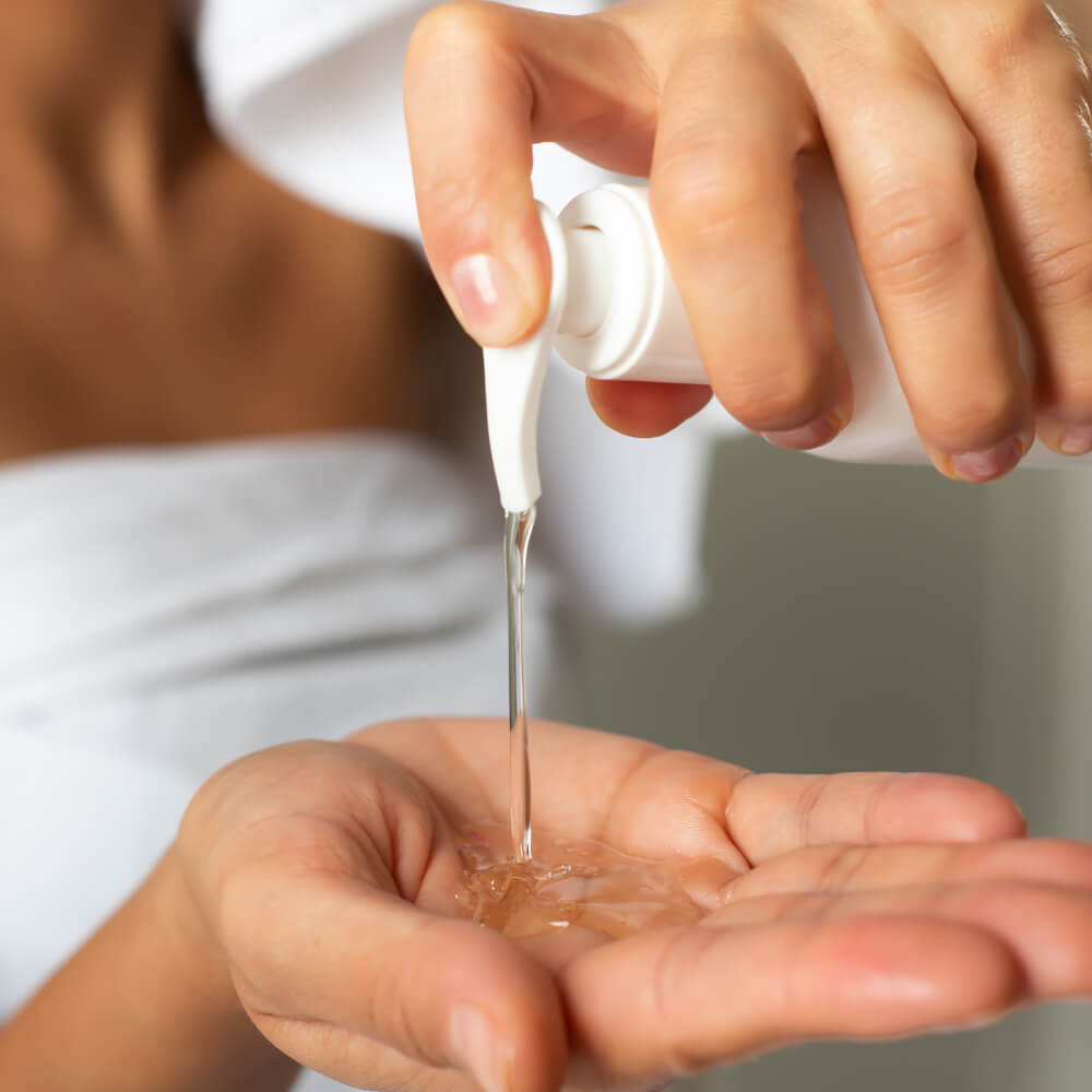 Derma Complex Sabonete Iluminador com Vitamina C 1 Derma Complex Sabonete Iluminador com Vitamina C